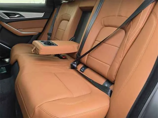 2026 Jaguar F-Pace R-Dynamic S - Photo 23