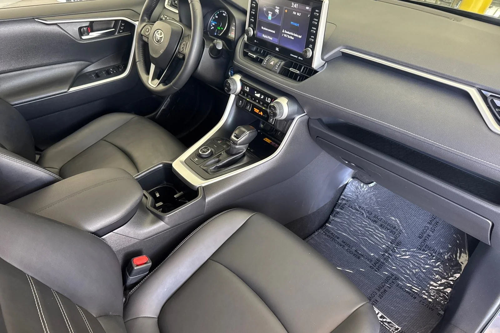 Used 2022 GRAY METALLIC Toyota Hybrid XLE Premium image 15