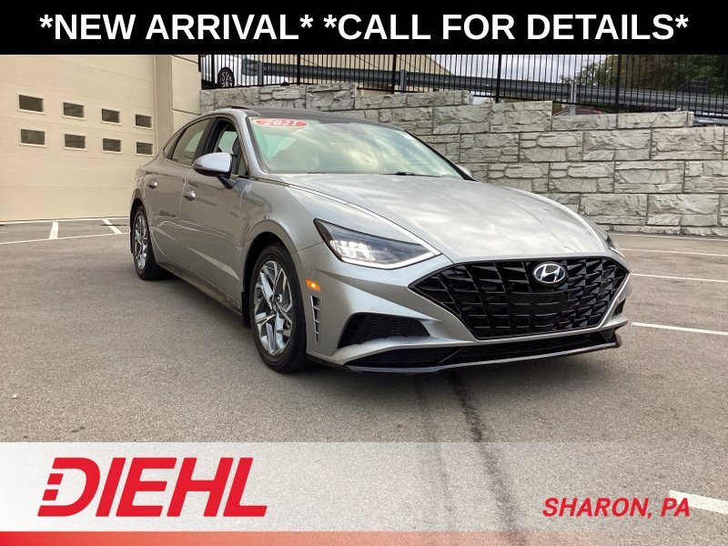 Used 2021 Silver Hyundai SEL image 1