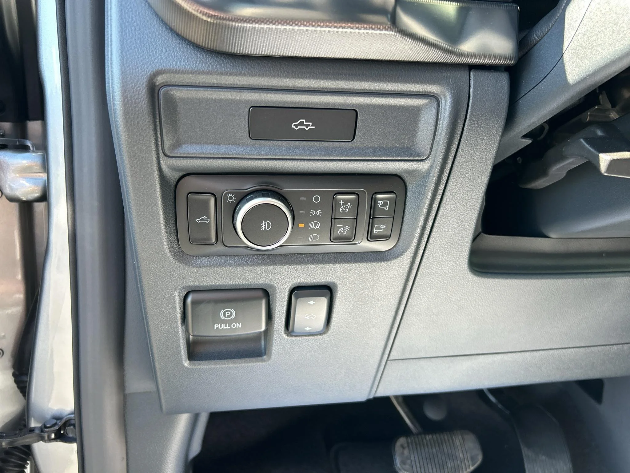 2026 Ford F-150 Lariat - Photo 13