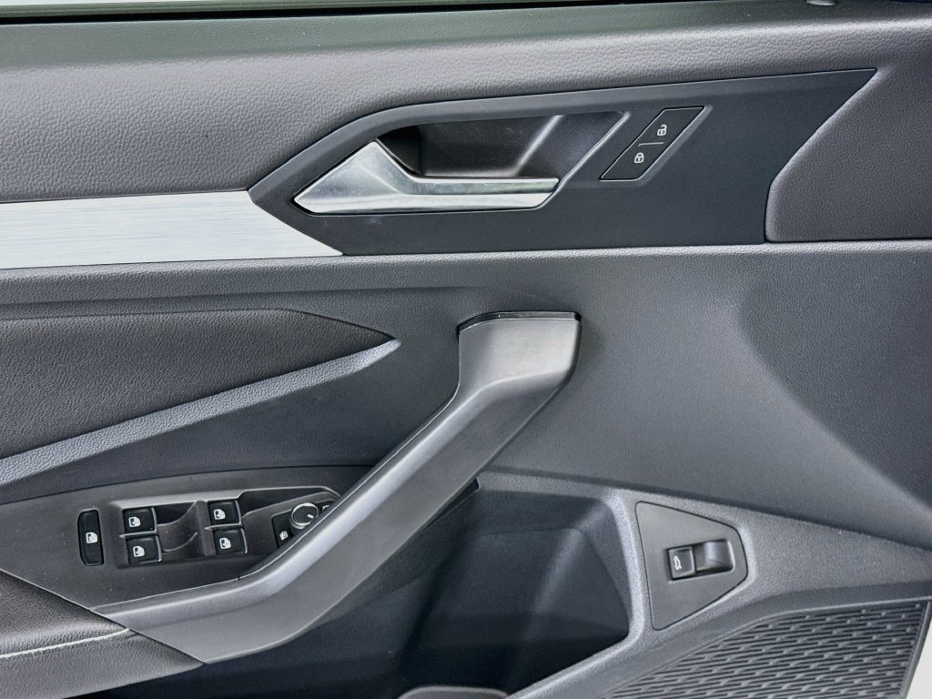 New 2026 White Volkswagen 1.5T Sport image 21
