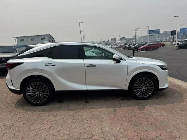 New 2026 Eminent White Pearl Lexus LUXURY image 12