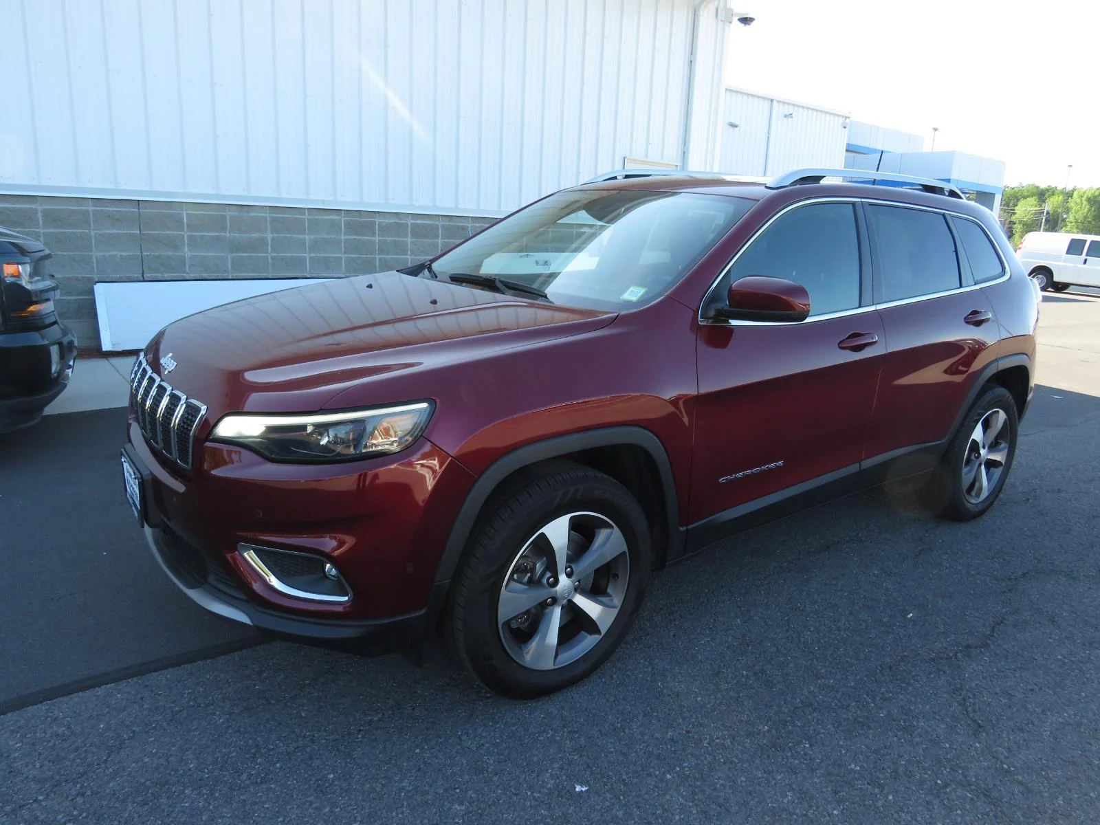 Used 2021 Velvet Red Pearlcoat Jeep Limited image 13