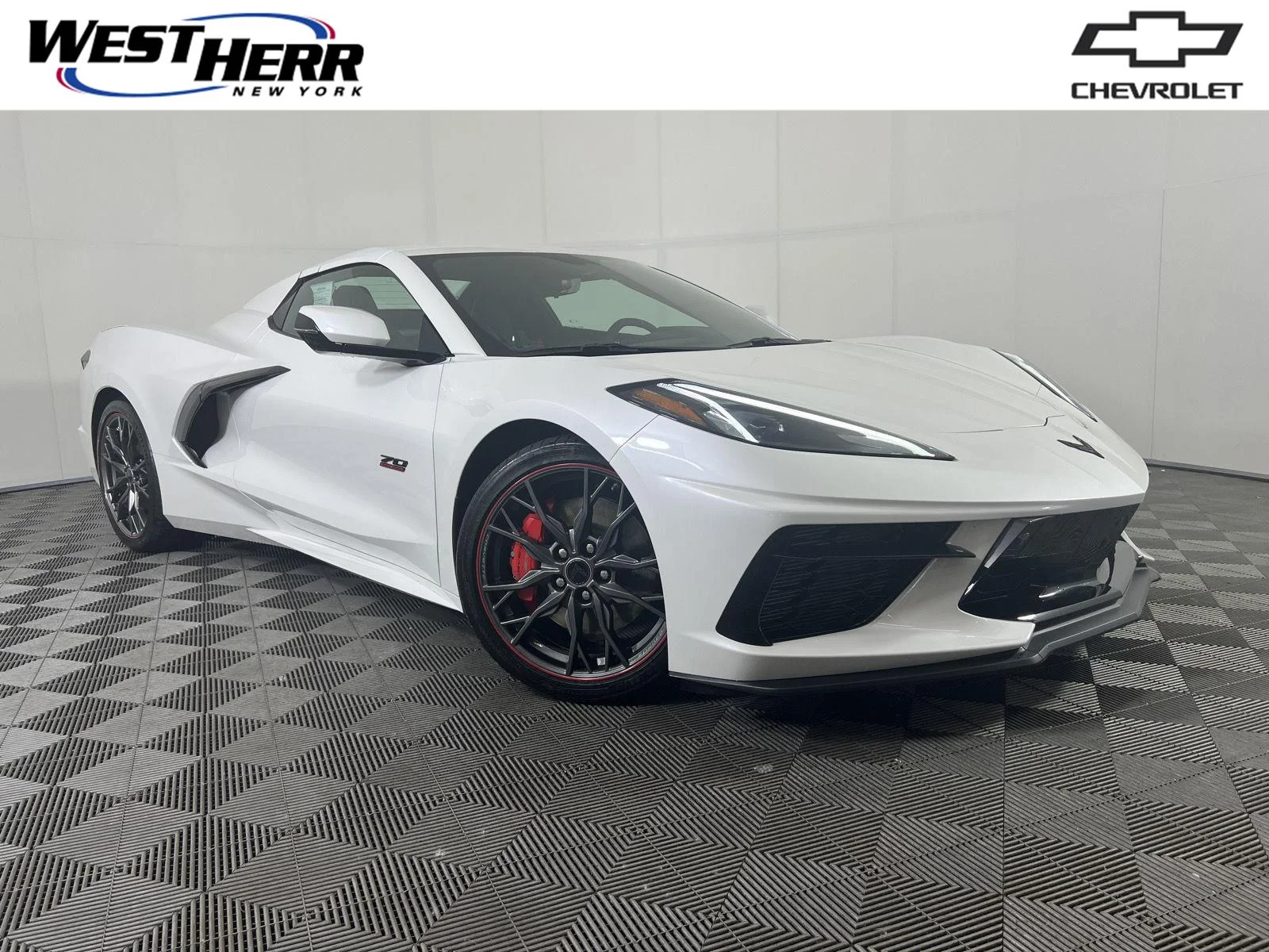 Used 2023 White Pearl Metallic Tricoat Chevrolet Stingray image 1