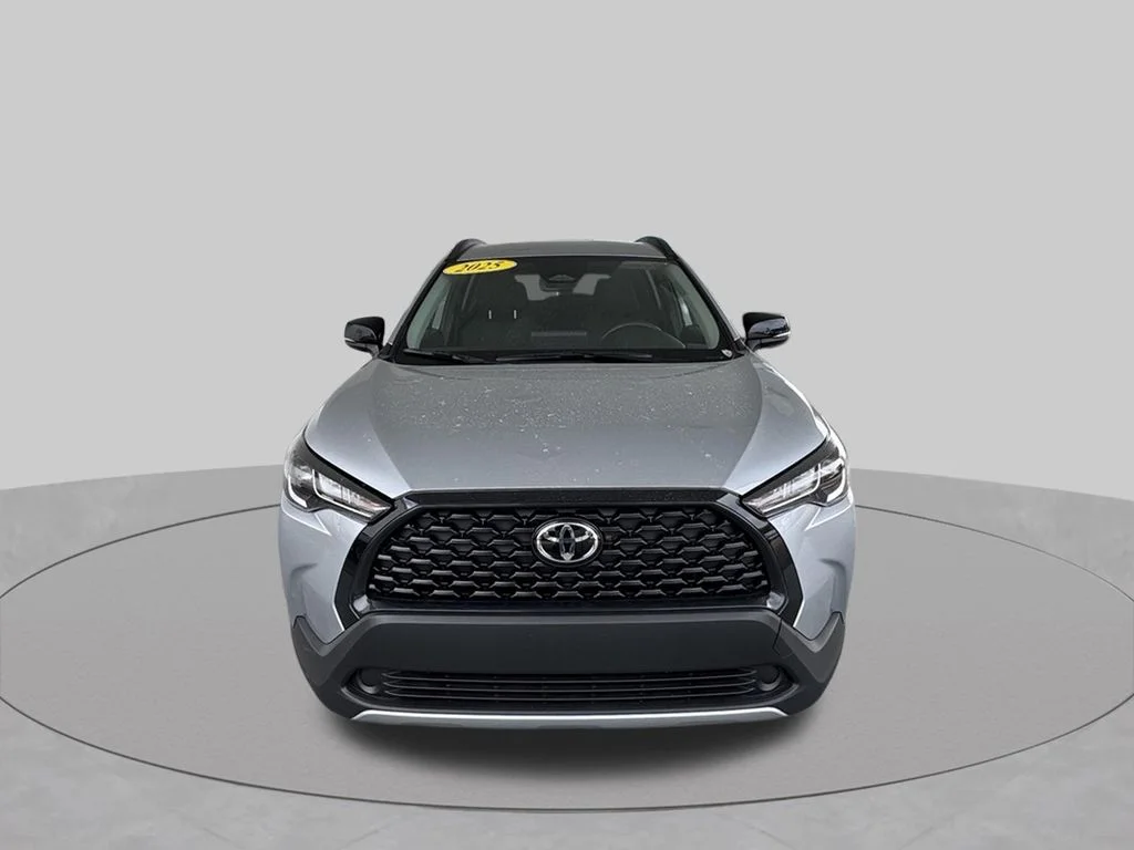 Used 2025 Silver Toyota LE image 3