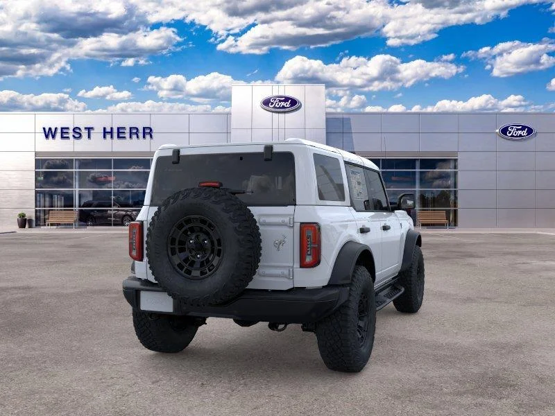 New 2026 Oxford White Ford Badlands® image 8