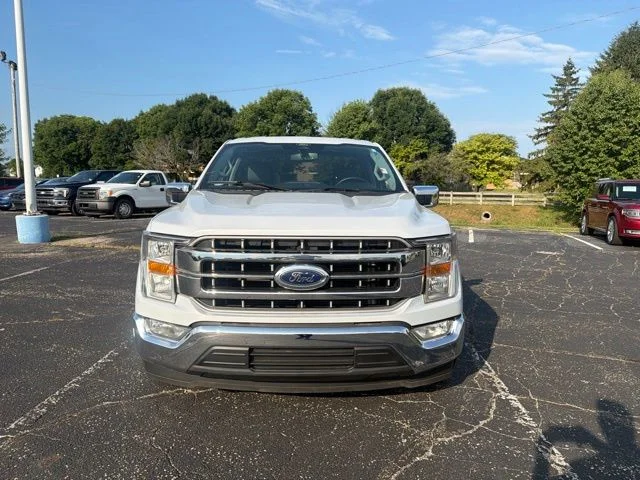 Used 2022 White Ford XLT image 2