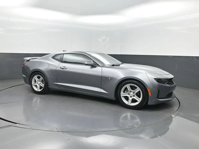 Used 2019 Gray Chevrolet 1LT image 22