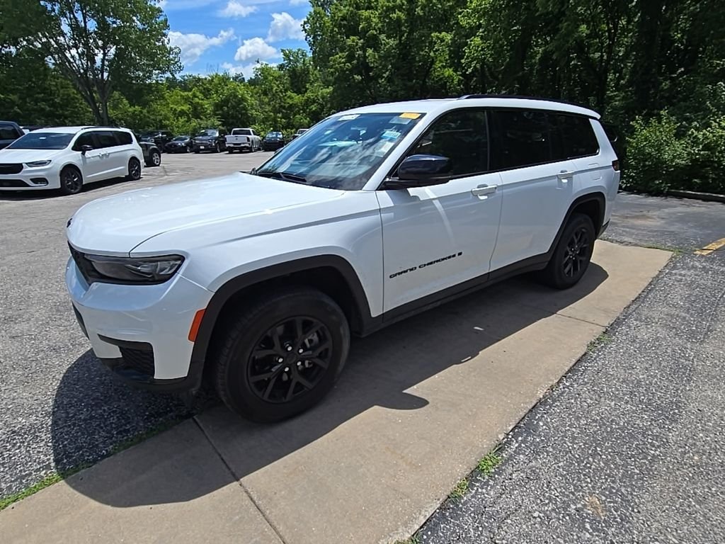 Used 2024 Jeep Grand Cherokee L Altitude with VIN 1C4RJKAG2R8553601 for sale in Kansas City