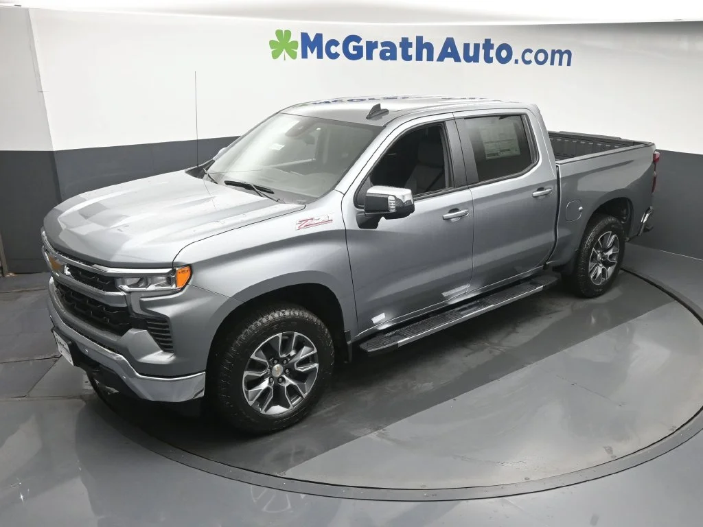 New 2026 Gray Chevrolet LT image 22