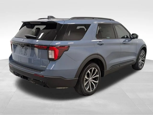 New 2026 Vapor Blue Metallic Ford ST-Line image 46