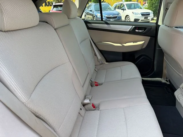 Used 2019 Black Subaru 2.5i Premium image 28