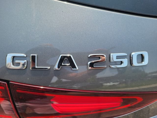 New 2026 Mountain Grey Metallic Mercedes-Benz GLA 250 image 13