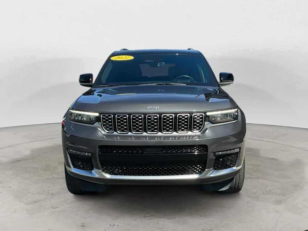 Used 2021 Gray Jeep Summit image 2