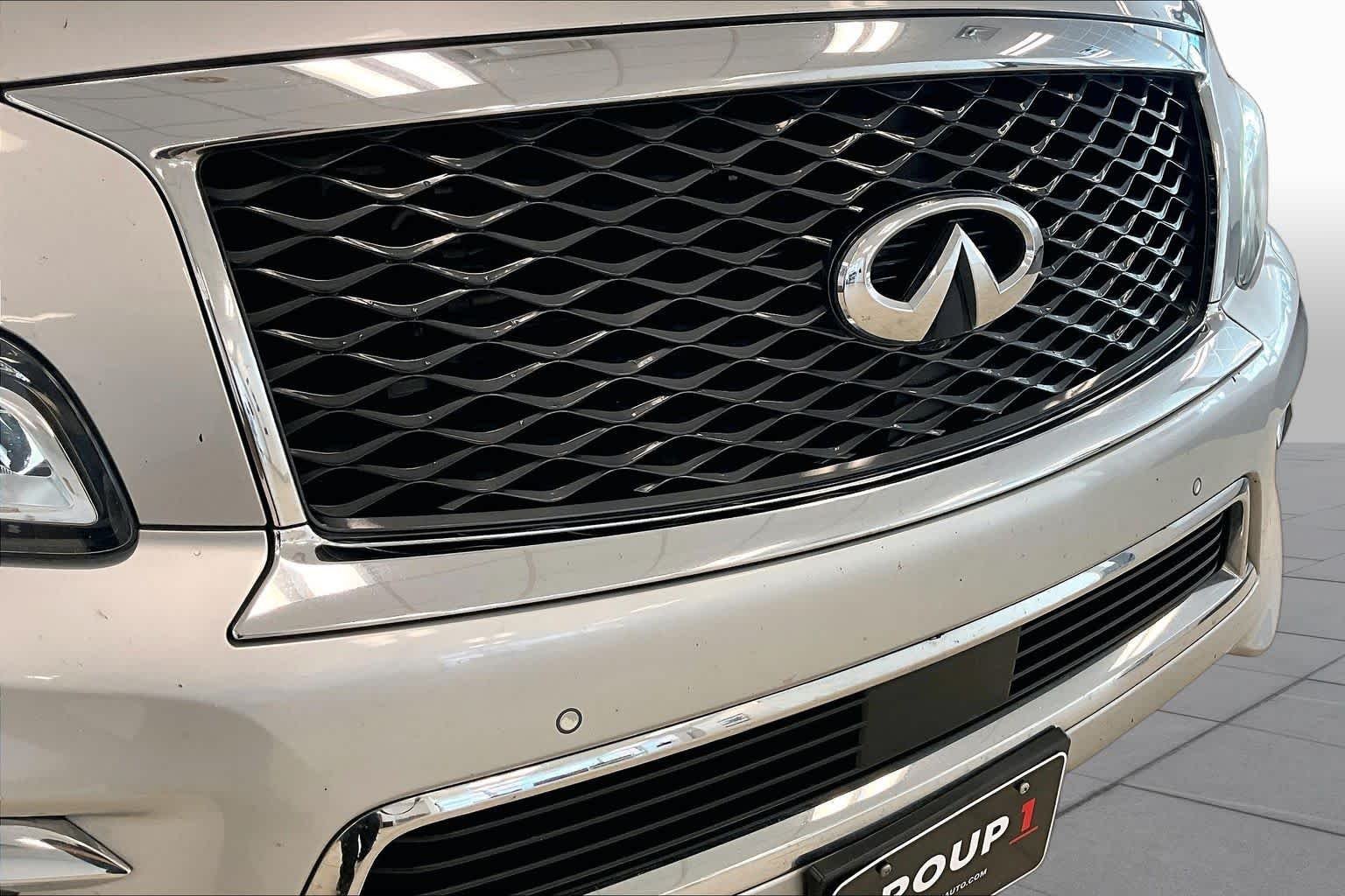 Used 2017 Liquid Platinum INFINITI  image 28
