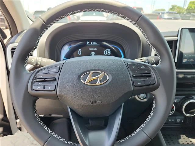 New 2026 Lunar White w/Black Roof Hyundai SEL image 19