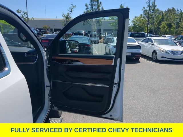 Used 2024 White Jeep Series III image 42