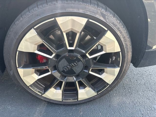 Used 2023 White BMW AWD image 5
