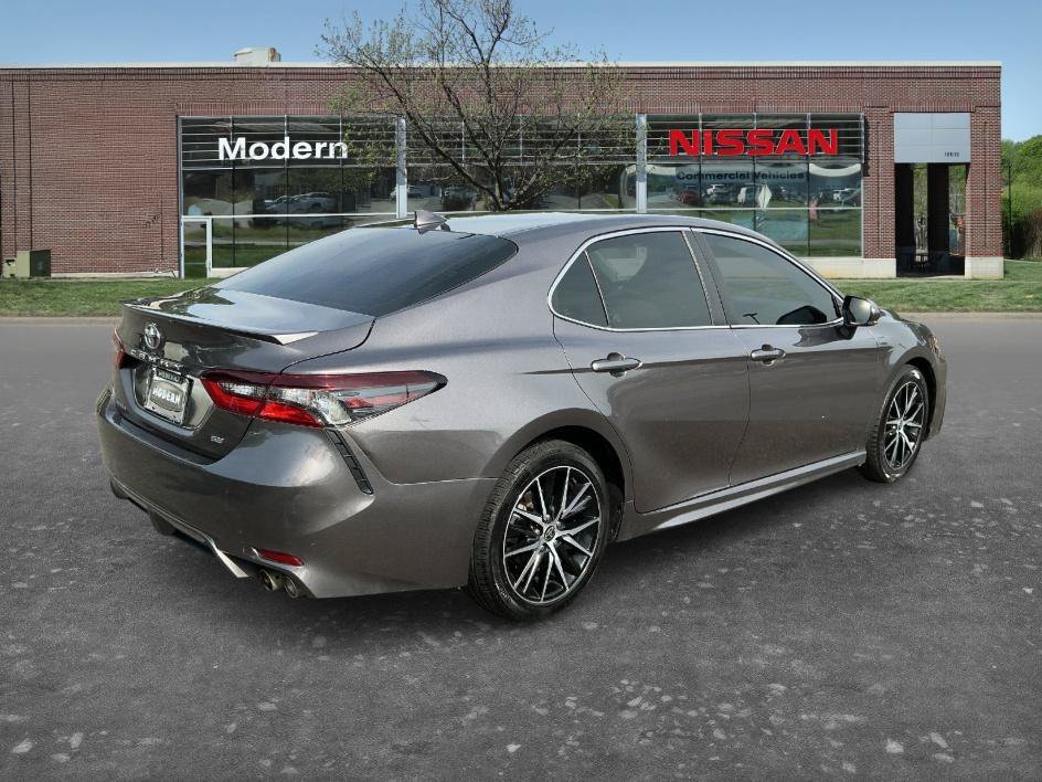 Used 2022 Predawn Gray Mica Toyota SE image 4
