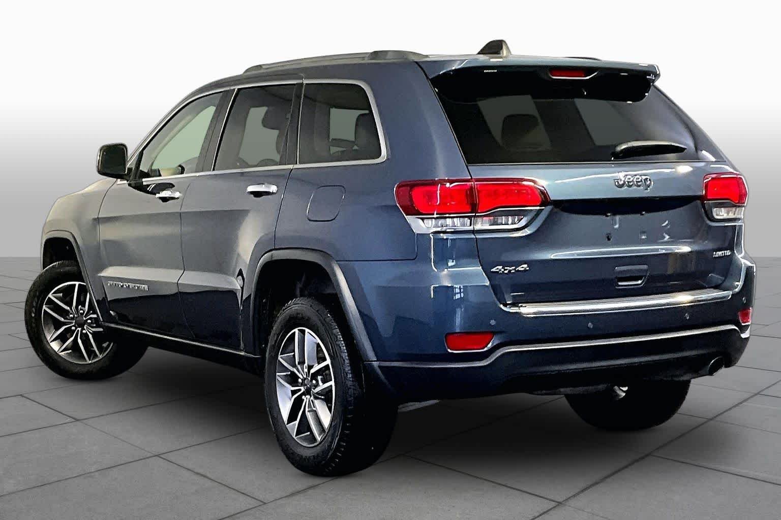 Used 2021 Slate Blue Pearlcoat Jeep Limited image 12