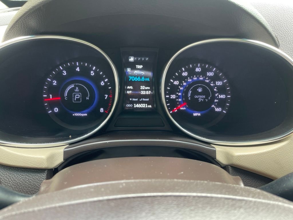Used 2014 Brown Hyundai Base image 14