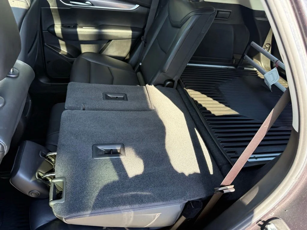 Used 2018 Gray Cadillac Premium Luxury image 27