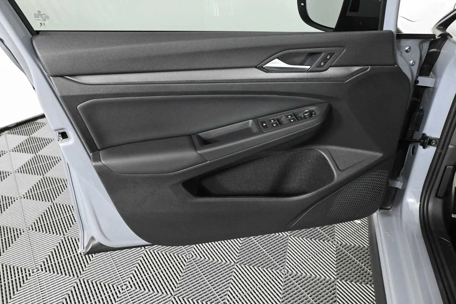 New 2026 Moonstone Gray Volkswagen SE image 19