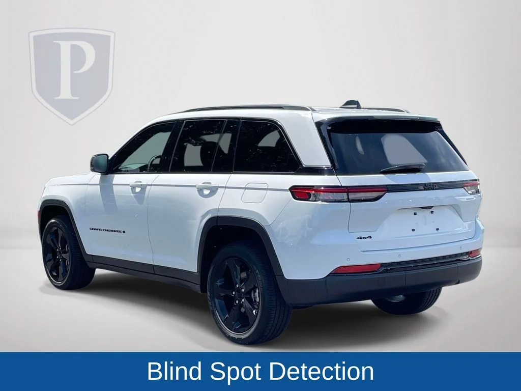 Used 2023 White Jeep Altitude X image 6