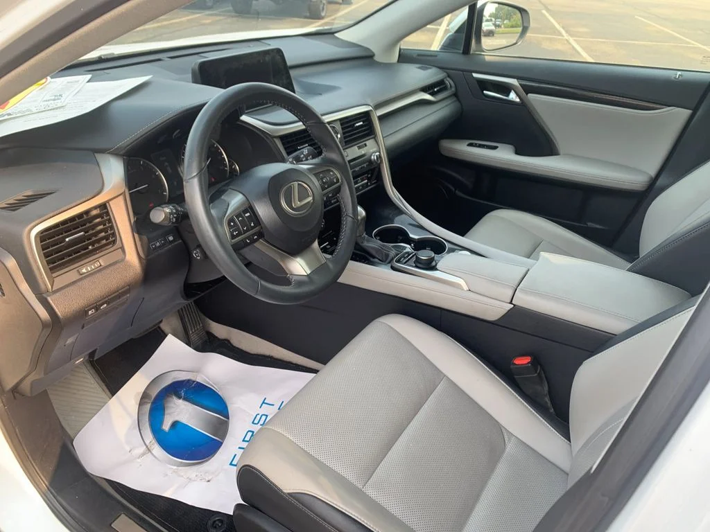 Used 2017 White Lexus 350 image 11