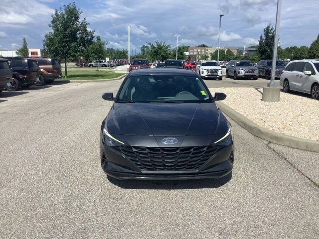 Used 2021 Gray Hyundai SEL image 8