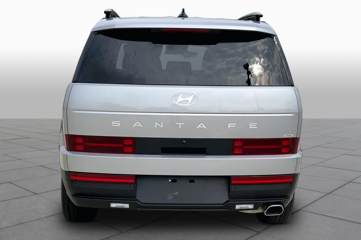 Used 2026 Shimmering Silver Hyundai SEL image 5