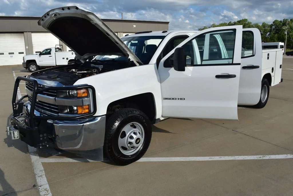 Used 2015 White Chevrolet Work Truck image 32