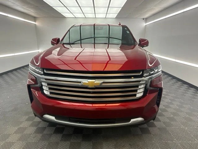 Used 2023 Red Chevrolet High Country image 2