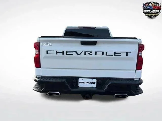 Used 2022 White Chevrolet Custom Trail Boss image 4