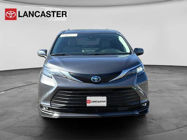 Certified Used 2025 MAGNETIC GRAY MET. Toyota  image 2