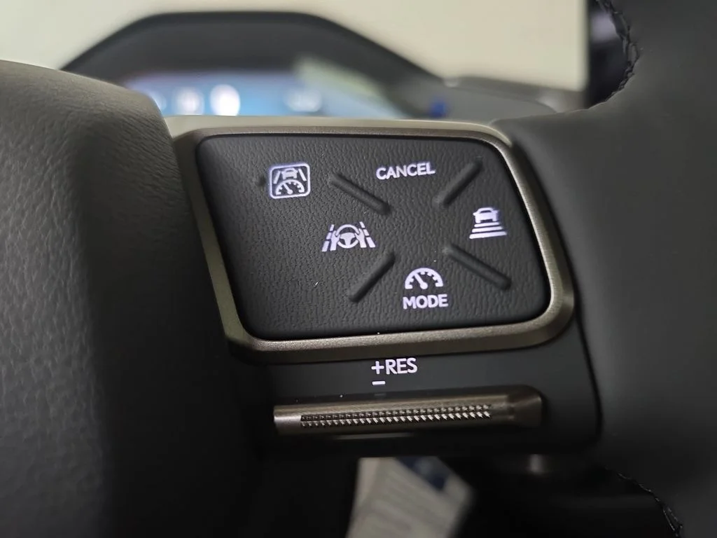 New 2026 Wavelength Lexus PREMIUM AWD image 18