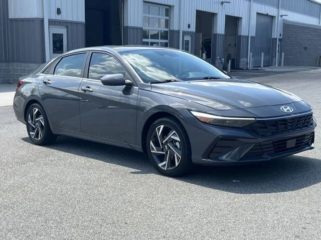 Used 2025 Gray Hyundai Limited image 15
