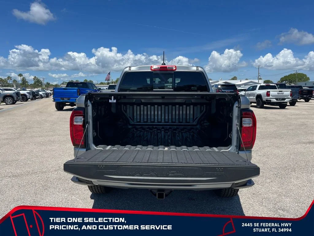 New 2026 Sterling Metallic GMC Elevation image 16