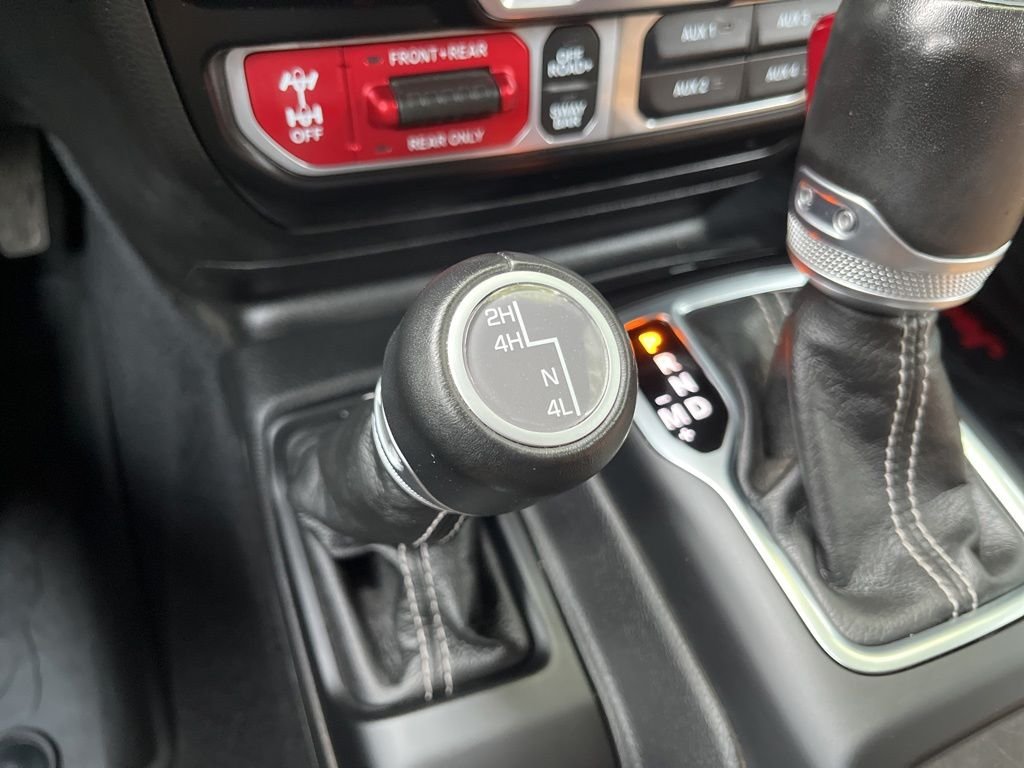 Used 2023 Blue Pearl Jeep Rubicon image 39