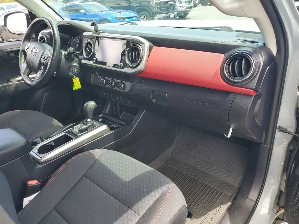 Used 2020 Gray Toyota SR5 image 27