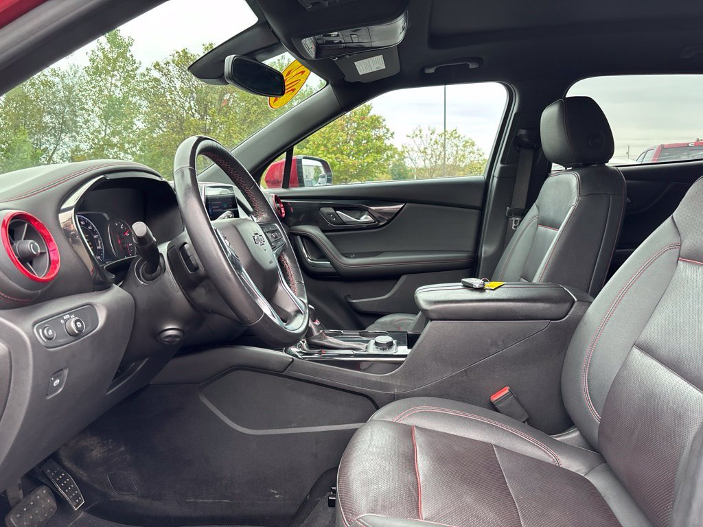 Used 2022 Red Chevrolet RS image 10