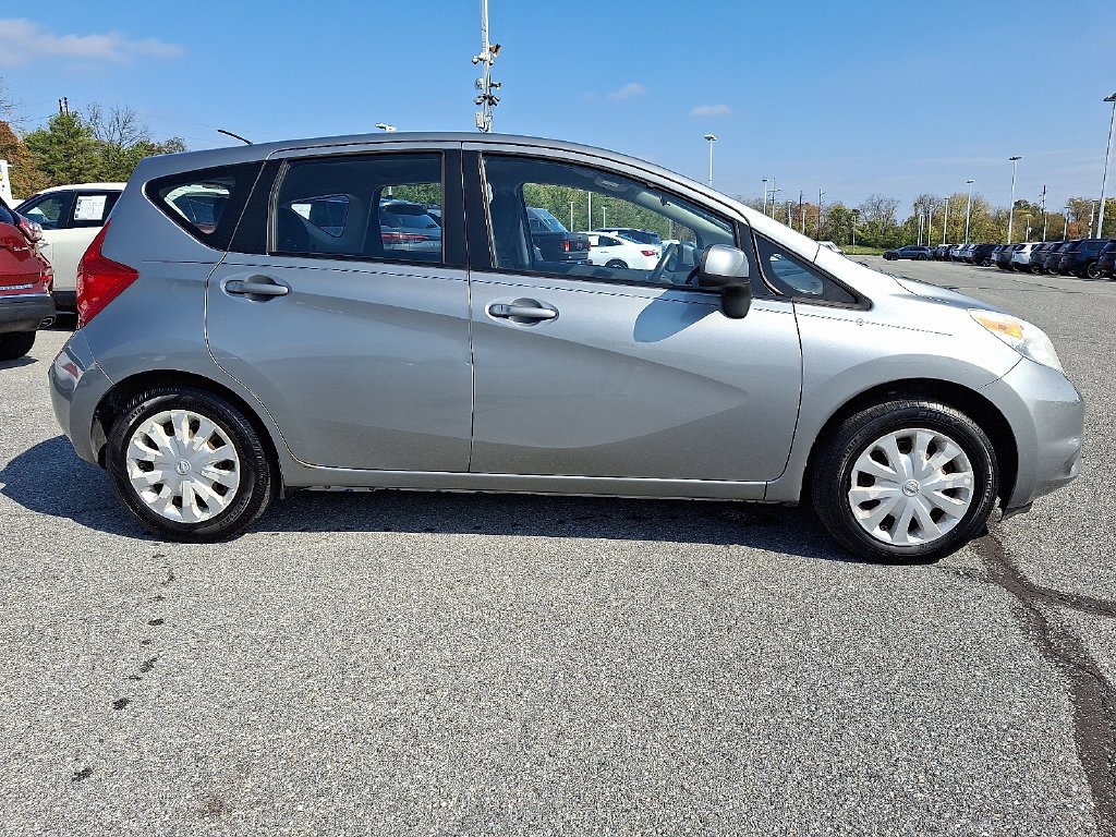 Used 2014 Gray Nissan SV image 8