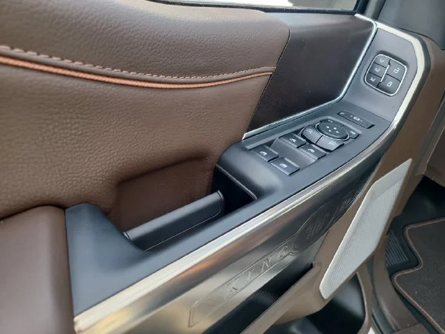 New 2027 Oxford White Ford King Ranch image 18
