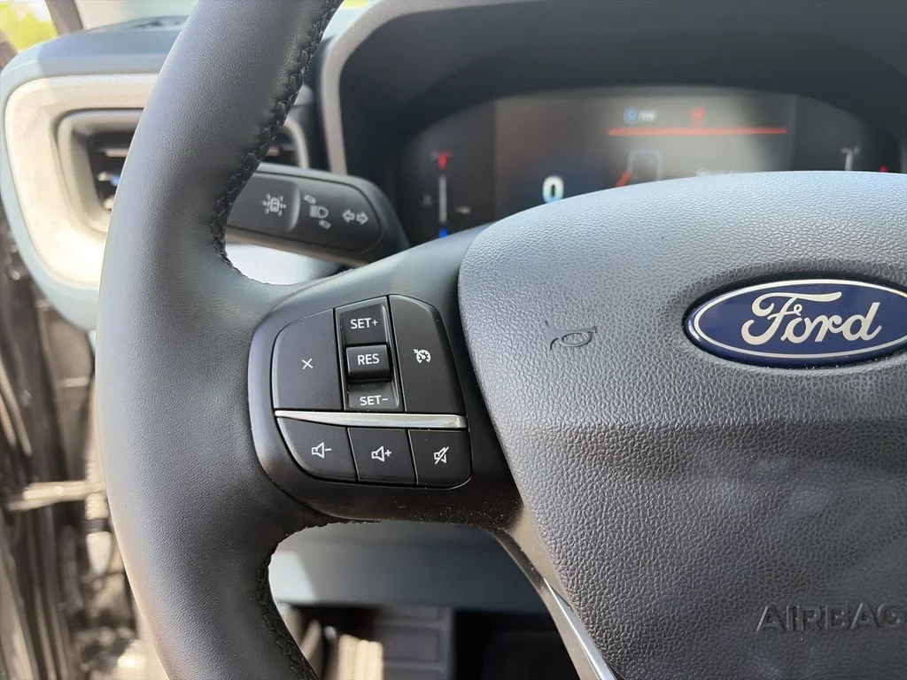 Used 2025 Gray Ford XLT image 20