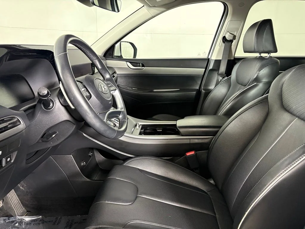 Used 2024 White Hyundai SEL image 22