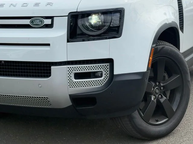 Certified Used 2023 White Land Rover SE image 2