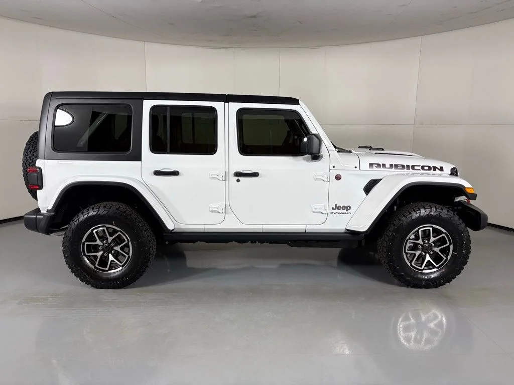 New 2026 White Jeep Rubicon image 9