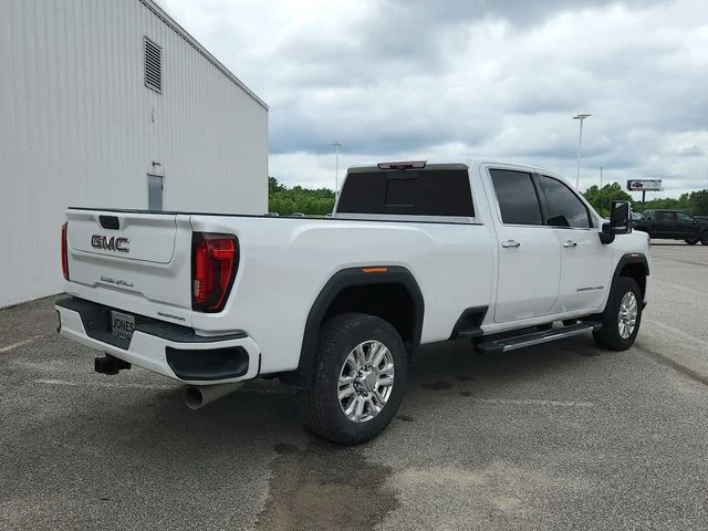 Used 2022 White GMC Denali image 7