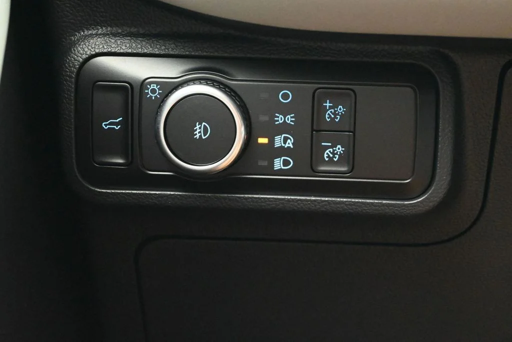 New 2026 Carbonized Gray Metallic Ford Platinum™ image 24