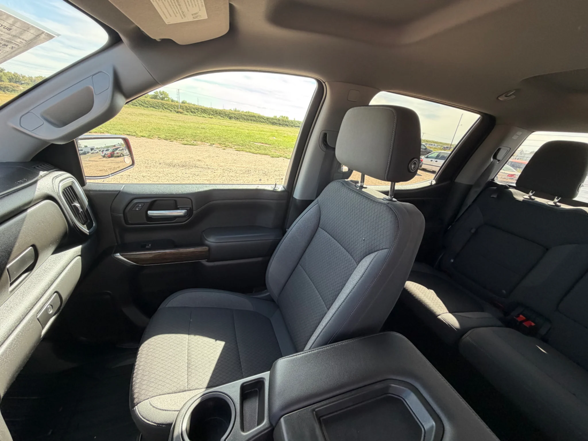 Used 2020 Cardinal Red GMC Elevation image 9